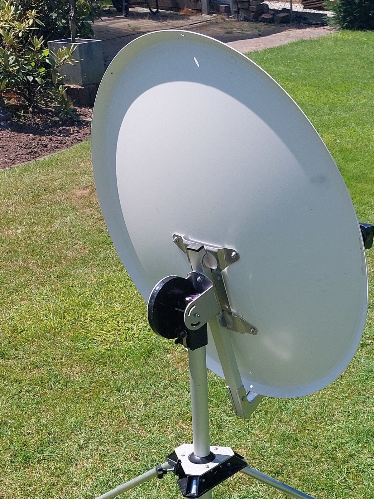 Satellietschotel met statief - Ideaal voor ⁷⁷camping, Ophalen, Zo goed als nieuw, (Schotel)antenne, Overige merken