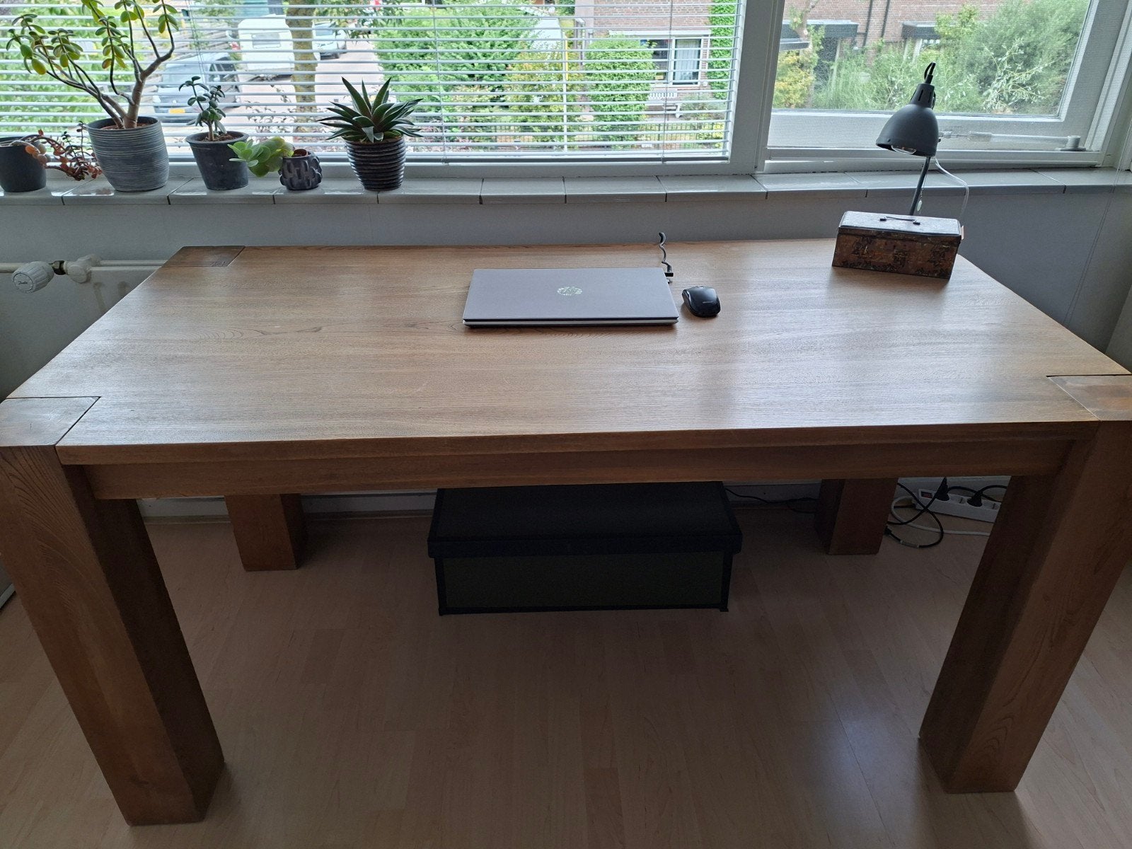 Massief houten tafel, Huis en Inrichting, Complete inboedels, Ophalen