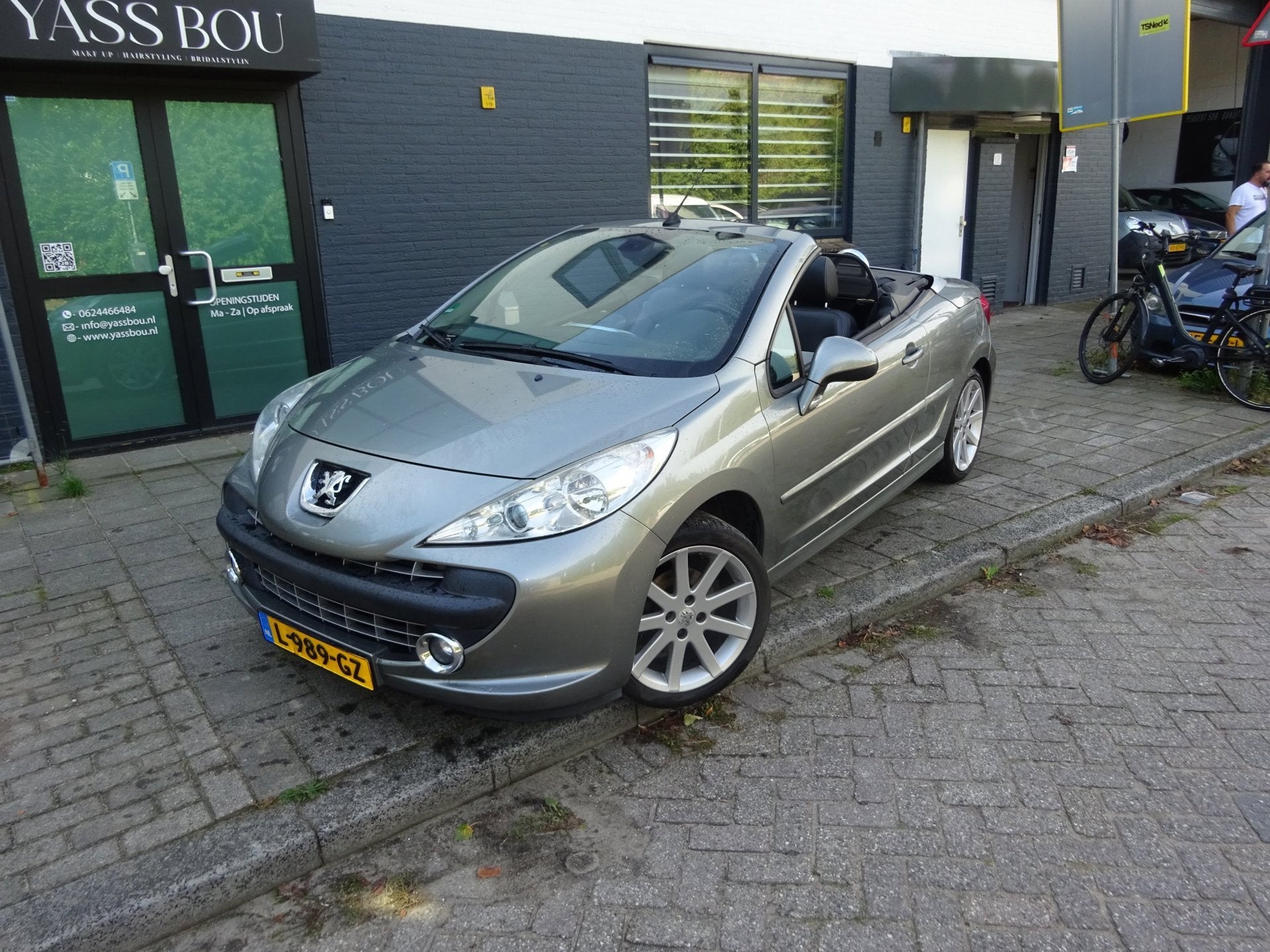 Peugeot 207 CC 1.6 VTi MET APK AIRCO, Voorwielaandrijving, 15 km/l, Gebruikt, 4 cilinders