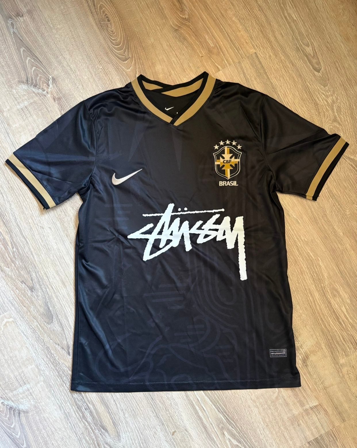 Brazilië Stussy shirt in alle maten, Maat L, Ophalen of Verzenden, Nieuw, Shirt
