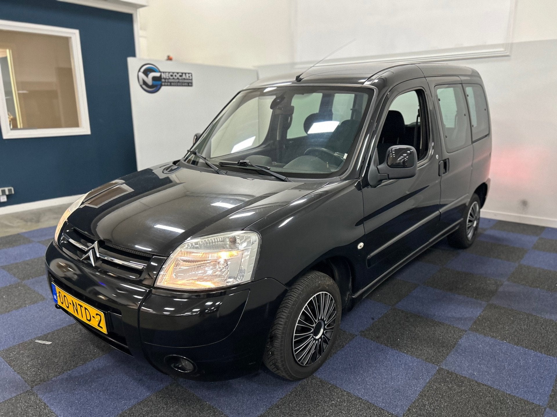 Citroen Berlingo 1.4i Multispace Cool Tech / MULTIEZETTER /, Voorwielaandrijving, Dealer onderhouden, Citroën, Zwart