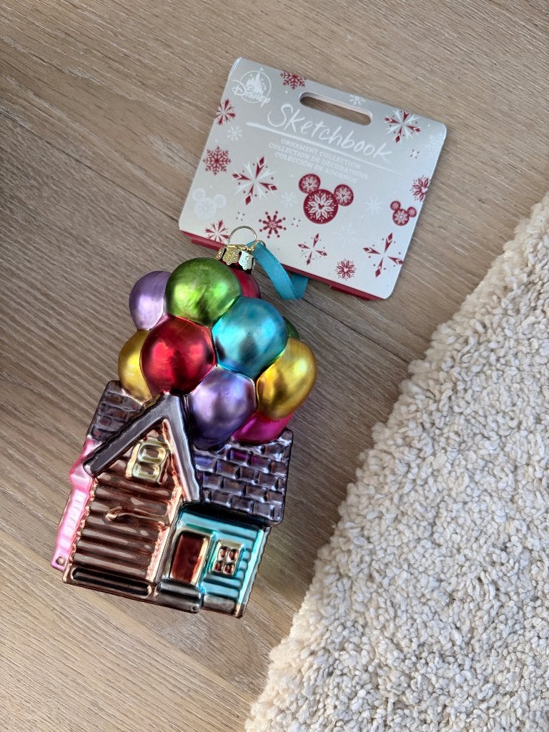 Disney Parks Pixar Up glazen kerstbal – Sketchbook collectie, Ophalen of Verzenden, Overige figuren, Nieuw, Overige typen