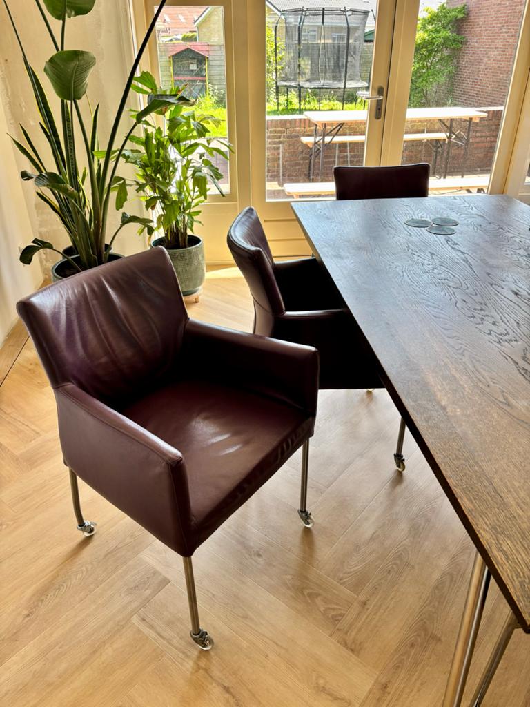 4 Topform eetkamerstoelen op wieltjes, paars leer, Huis en Inrichting, Stoelen, Ophalen, Gebruikt, Overige kleuren, Leer