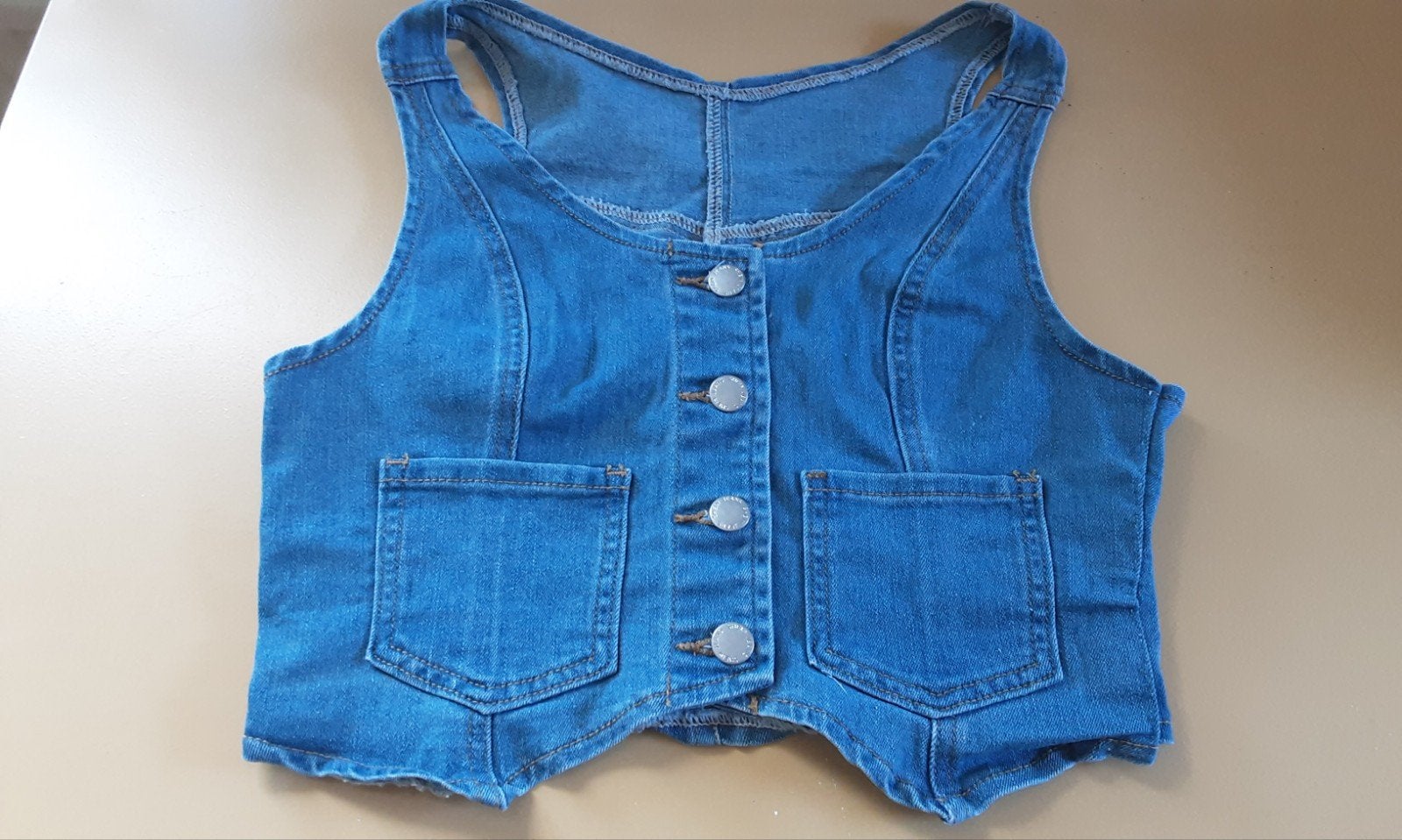 Trendy spijker gilet, topje met knopen en zakken. S, Blauw, Ophalen of Verzenden, Onbekend, Zo goed als nieuw