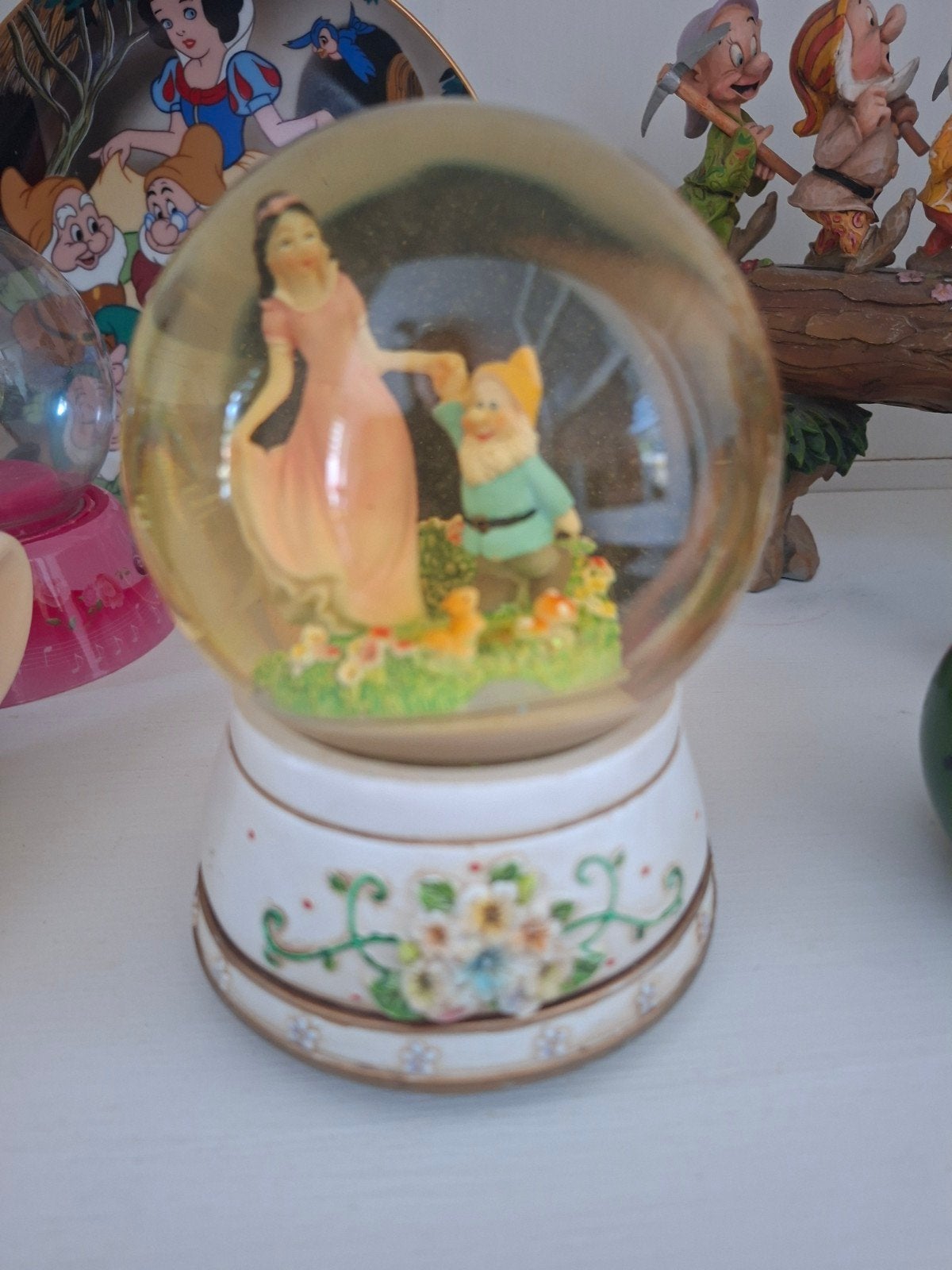 Vintage Sneeuwwitje Muziekdoos Sneeuwbol - Zeldzaam item, Verzamelen, Ophalen of Verzenden, Sneeuwwitje of Doornroosje, Gebruikt