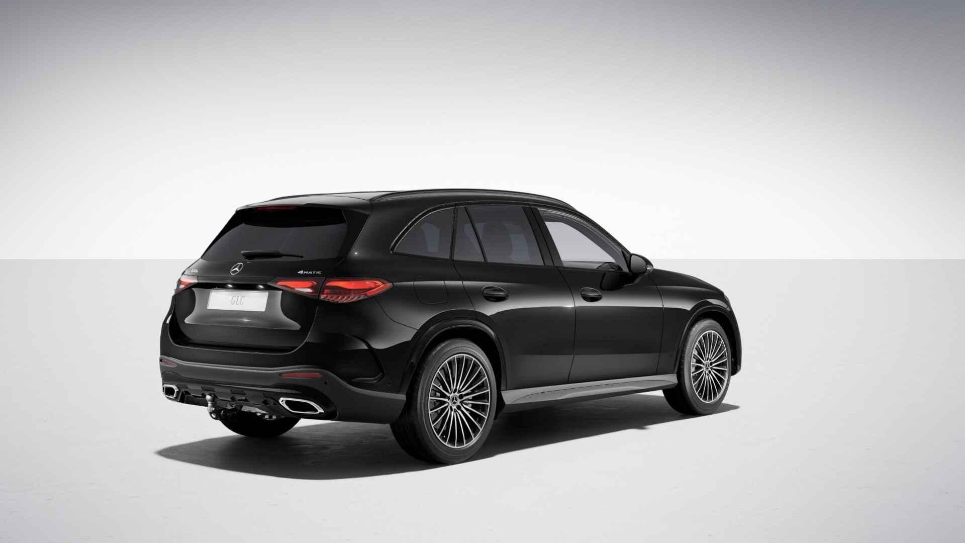 Mercedes-Benz GLC-klasse 300e 4MATIC Business Solution AMG |, Auto's, Automaat, 4 cilinders, 2255 kg, Zwart