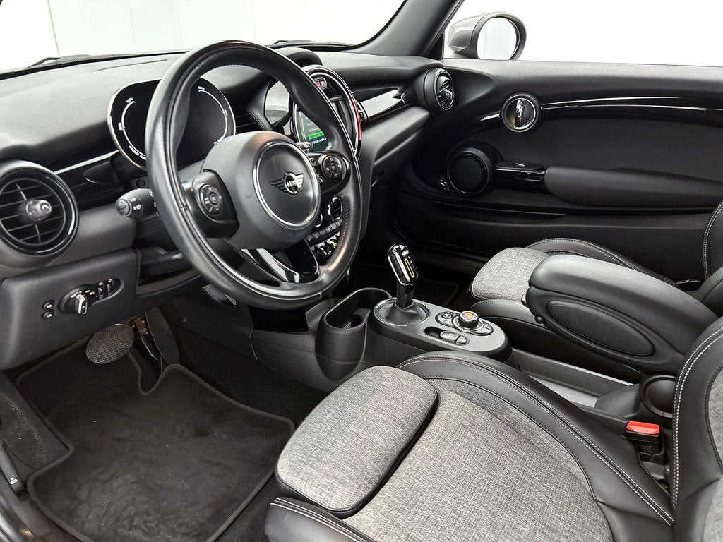 Mini Cooper SE Electric Yours 33 kWh 93% SoH (Dealer Onderh,, Auto's, Mini, Gebruikt, Parkeerassistent, 4 stoelen, Mini Electric