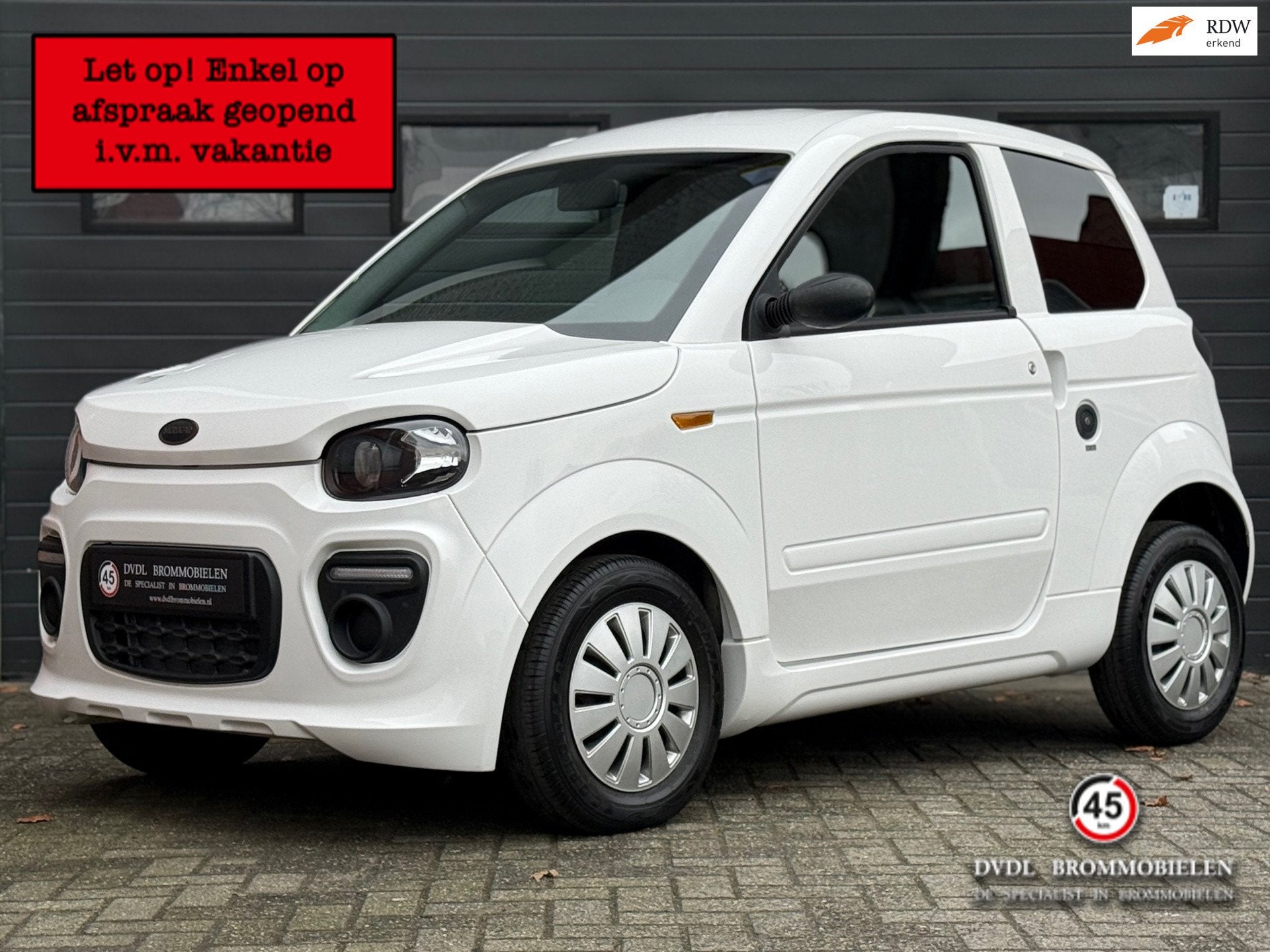 Microcar M.GO 6 Plus Brommobiel 2021 1e eig 17dkm NIEUWSTAAT, DVDL Brommobielen, Staarten 32
5281PL  Boxtel, NL, Info@dvdlbrommobielen.nl