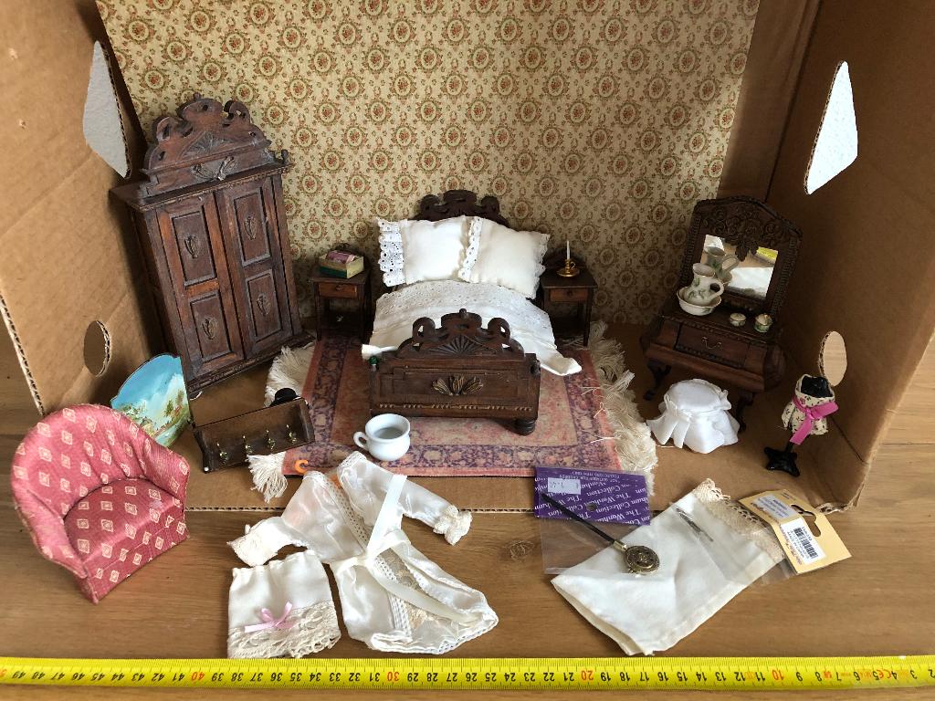 Poppenhuis verzamel slaapkamer, Verzamelen, Poppenhuizen en Toebehoren, Ophalen of Verzenden, Gebruikt, Poppenhuis