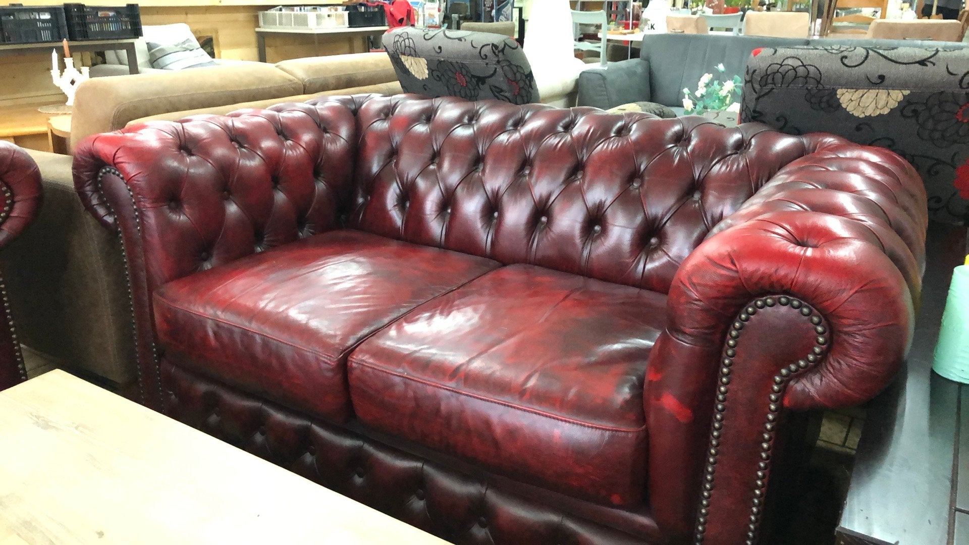 Chesterfield 3 zitsbank, 2 zitsbank en 1 fauteuil, Ophalen, Chesterfield, Zo goed als nieuw, Rechte bank