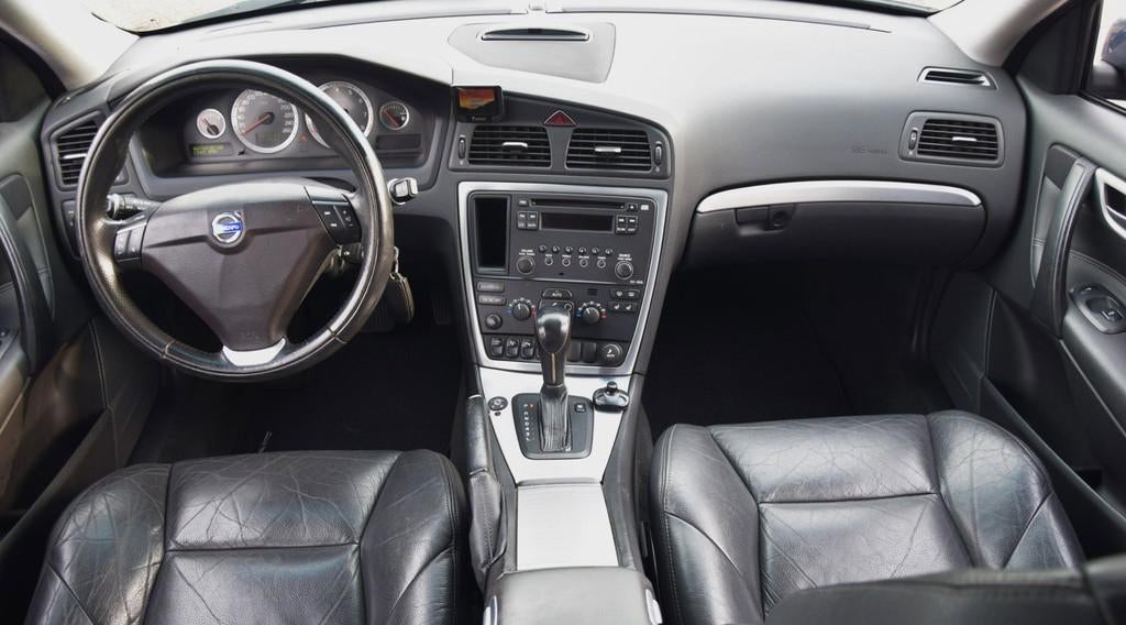Volvo V70 2.4 automaat Lpg G3 Edition Sport 170 pk, Auto's, Zwart, Blauw, 2435 cc, 170 pk