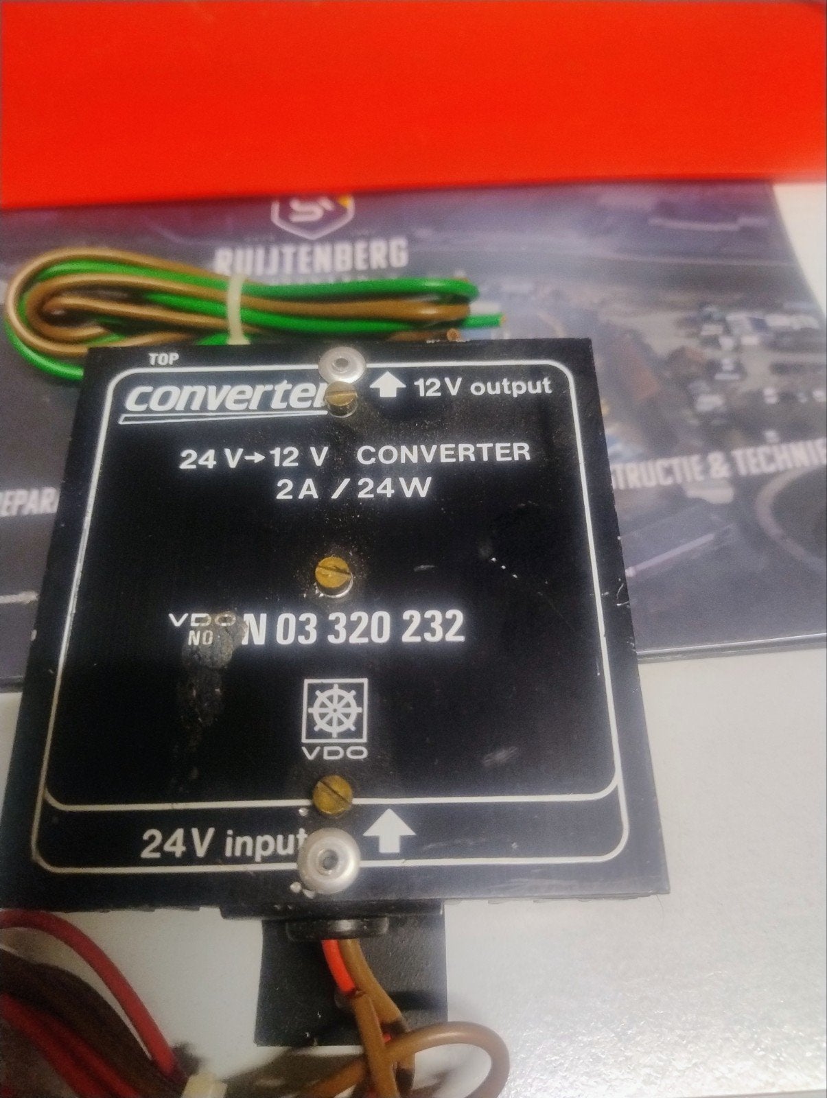 VDO 24V naar 12V Converter 2A/24W, Ophalen of Verzenden