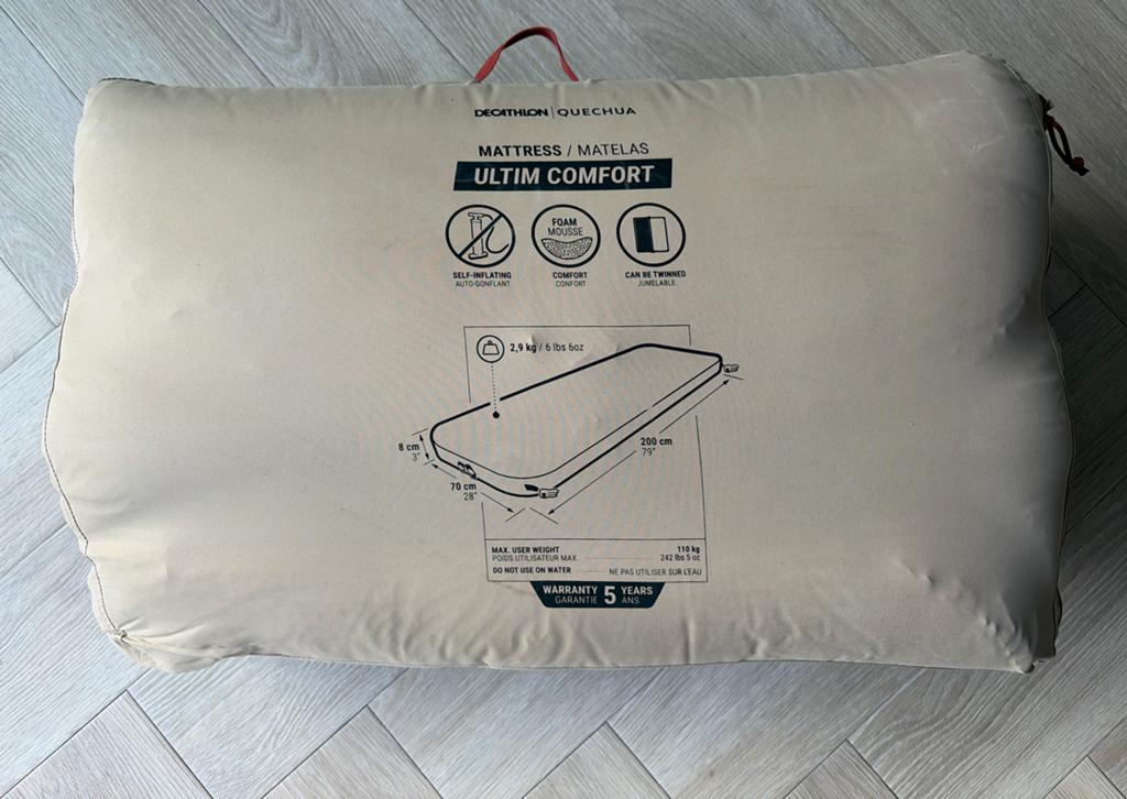 Quechua Ultim Comfort zelfopblaasbaar matras 1-persoons, Ophalen of Verzenden, Ingebouwde pomp, Zo goed als nieuw, 1-persoons