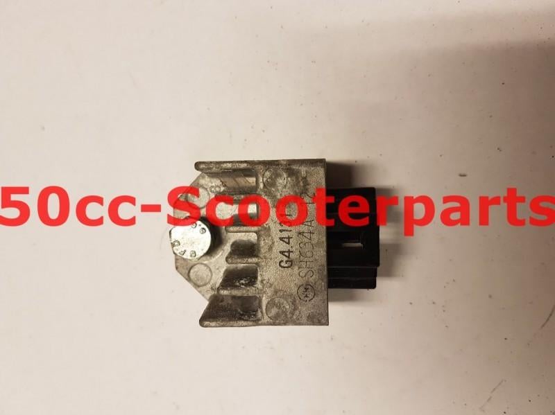 Spanningsregelaar Peugeot Vivacity Gebruikt 772592, Ophalen of Verzenden, -, -, -