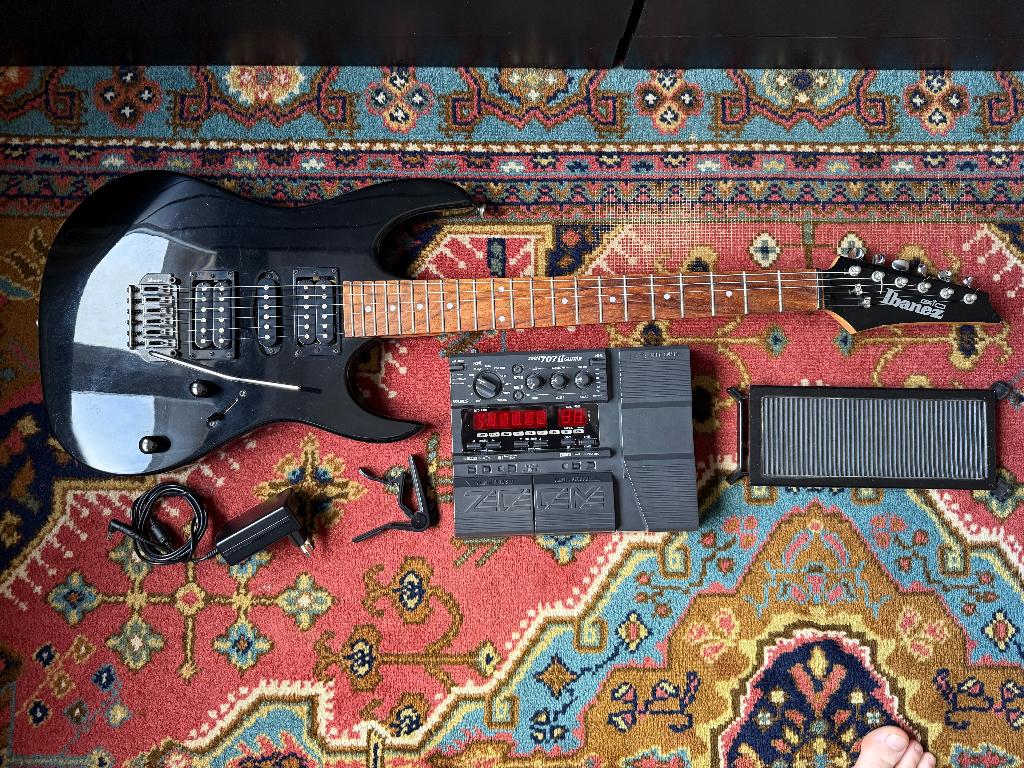 Ibanez GRX70 + 707II pedaal, Muziek en Instrumenten, Ophalen, Gebruikt, Solid body, Ibanez