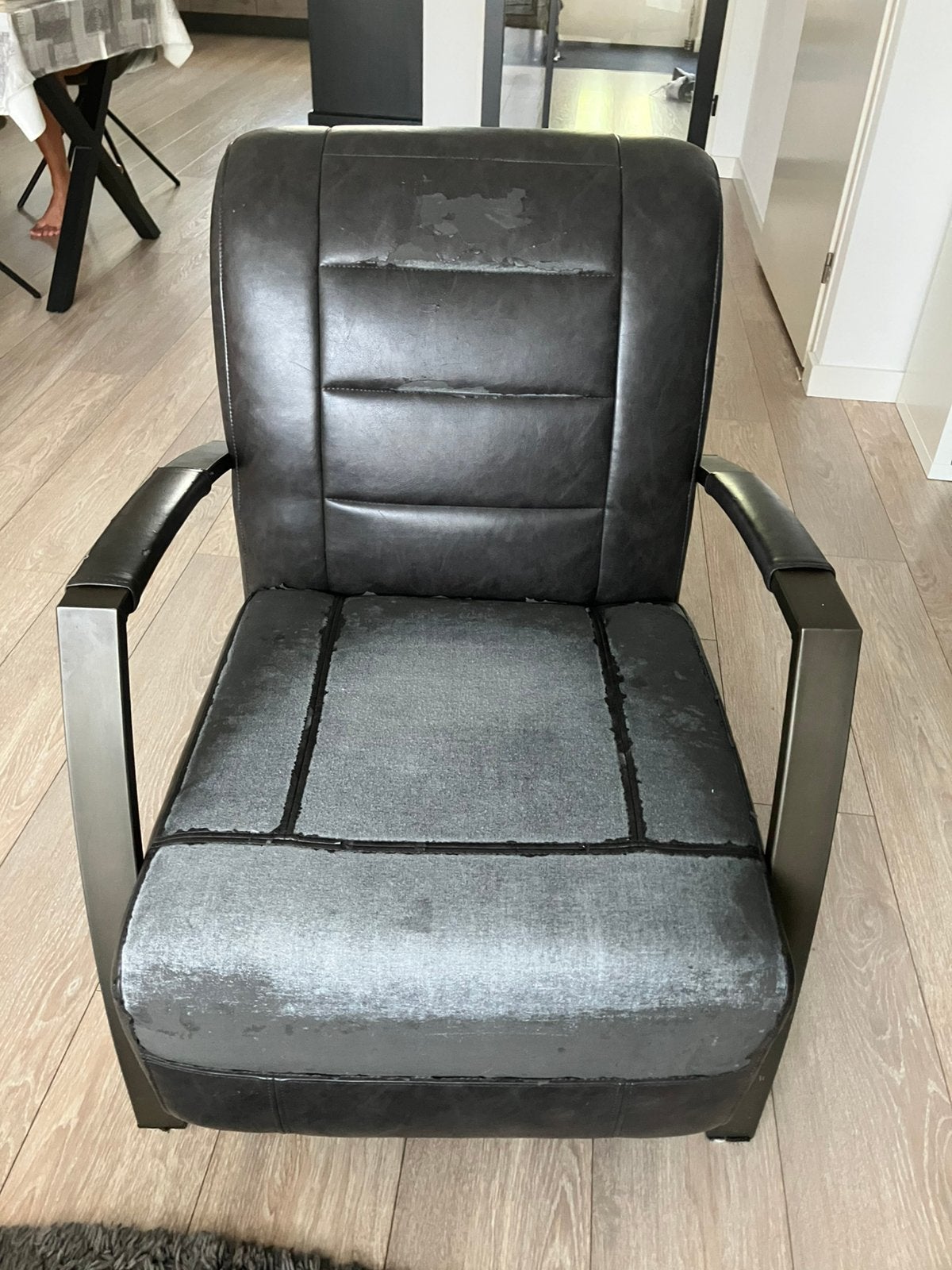 Stoel gratis ophalen, Ophalen, Gebruikt, 75 tot 100 cm