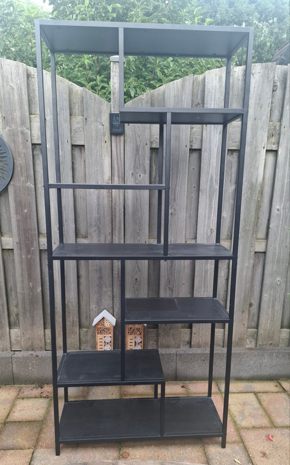 Zwarte vakkenkast,  boekenkast, roomdivider met vakken, Met plank(en), Gebruikt, 50 tot 100 cm, 150 tot 200 cm