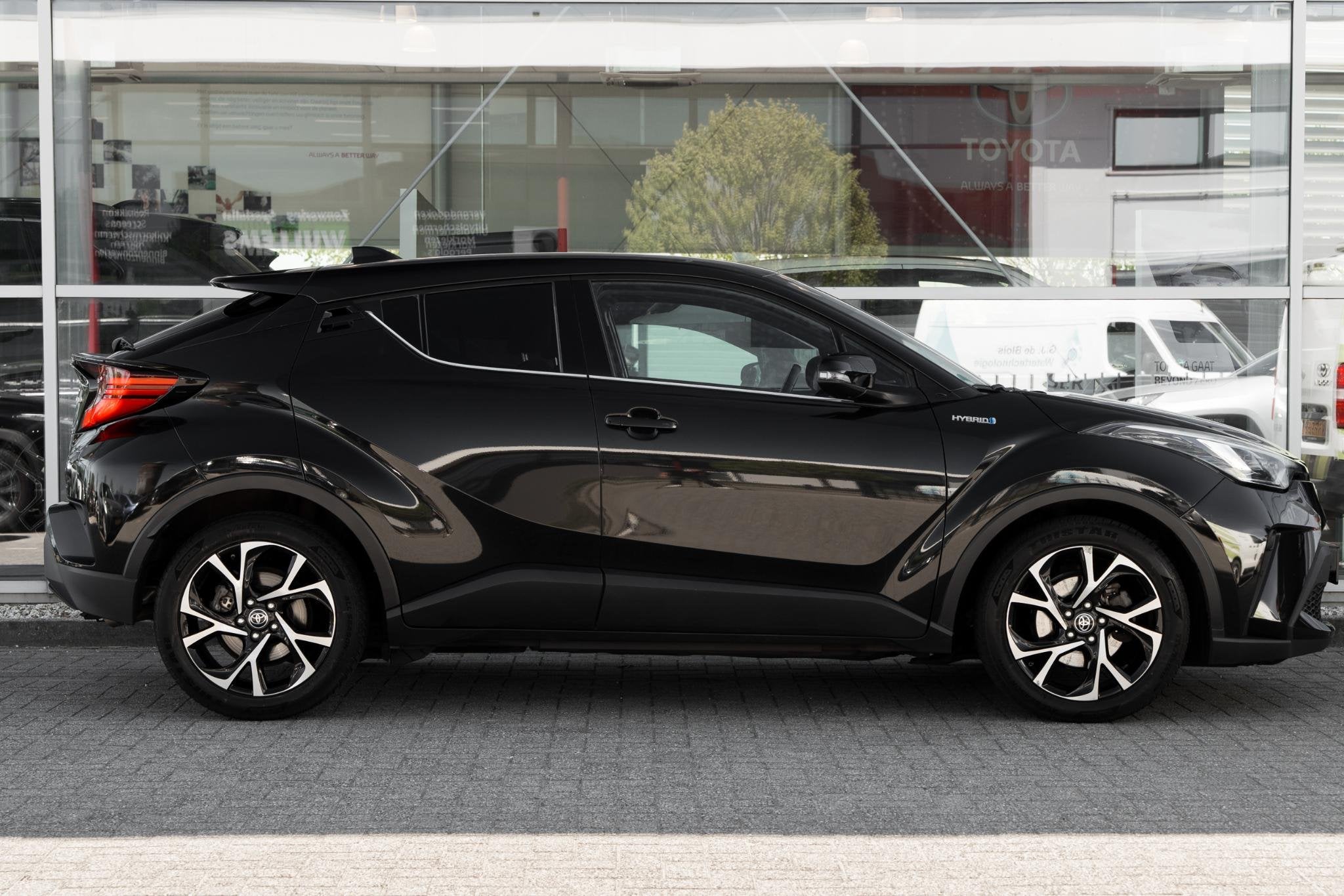 Toyota C-HR 1.8 Hybrid Style, Stof, Euro 6, 4 cilinders, Origineel Nederlands