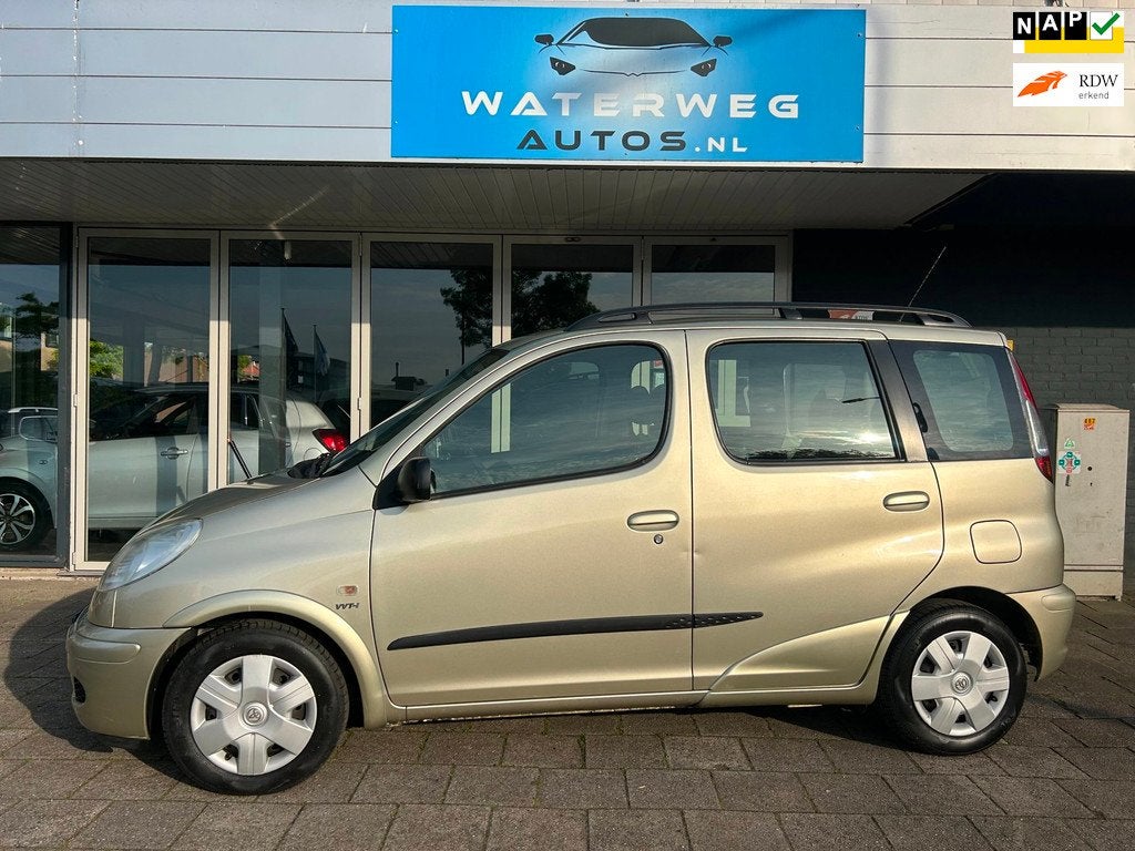 Toyota Yaris Verso 1.5 VVT-i Sol Airco/elektrische ramen/ 1e, Voorwielaandrijving, 4 cilinders, Yaris Verso, Beige