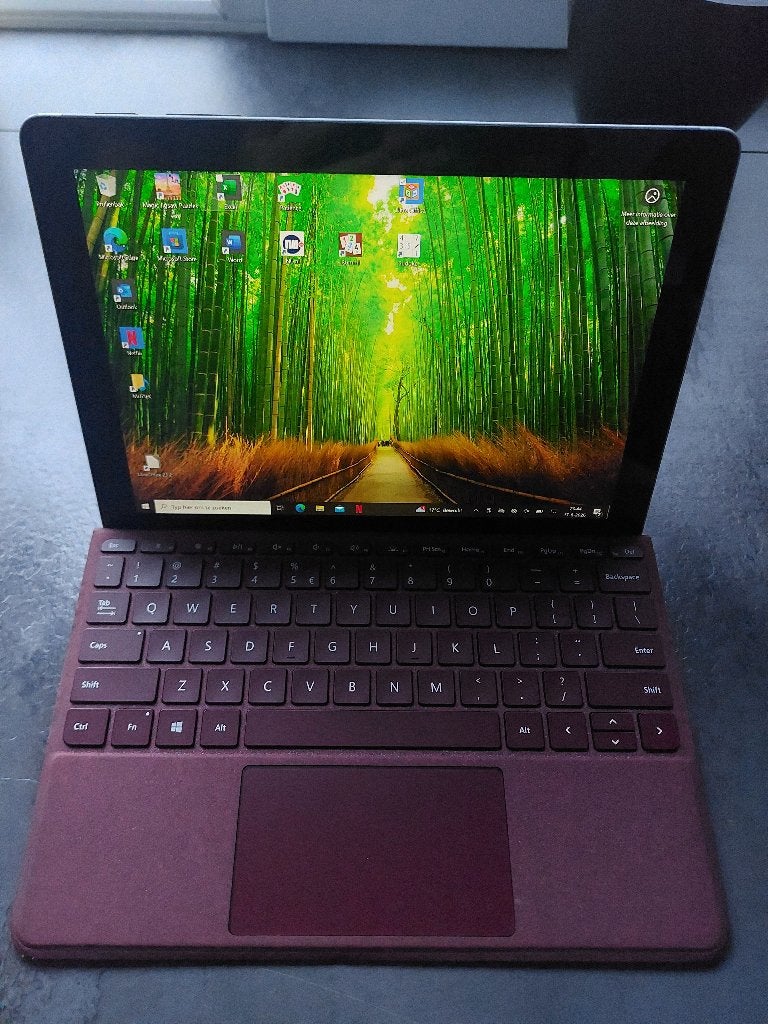 microsoft surface tablet/laptop, Gebruikt, 2 tot 3 Ghz, 10 inch of minder, Met touchscreen