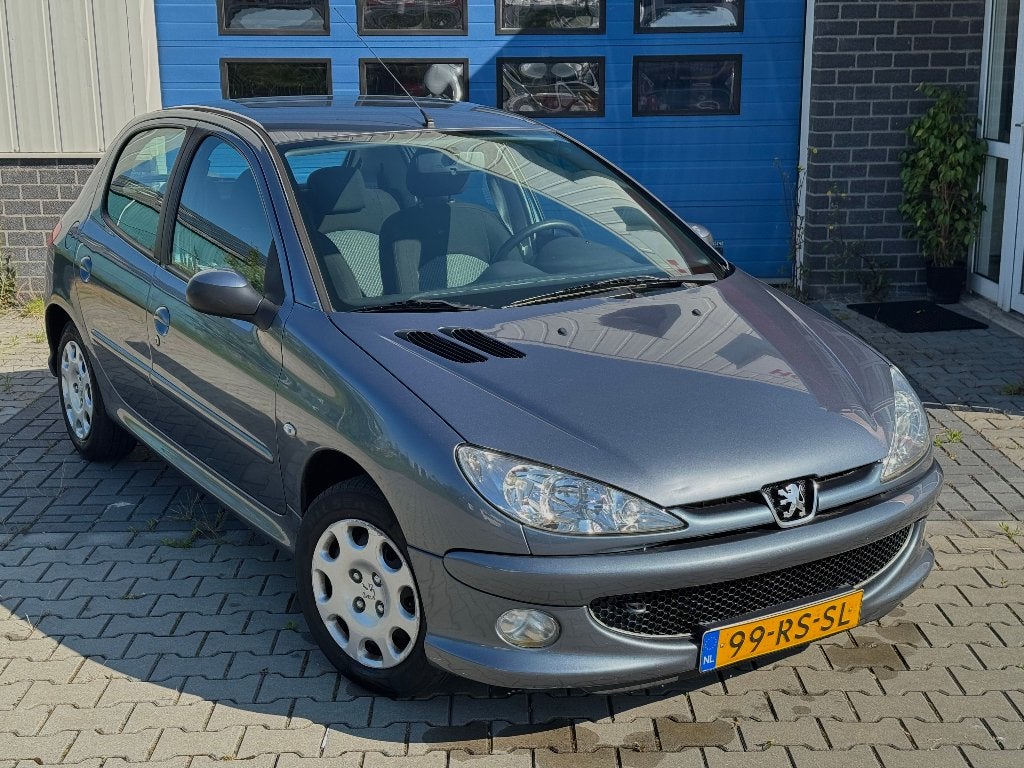 !!!ZEER LAGE KM.STAND!! *AIRCO *NAP *TREKHAAK, Auto's, Peugeot, Voorwielaandrijving, 31 €/maand, 4 cilinders, Origineel Nederlands