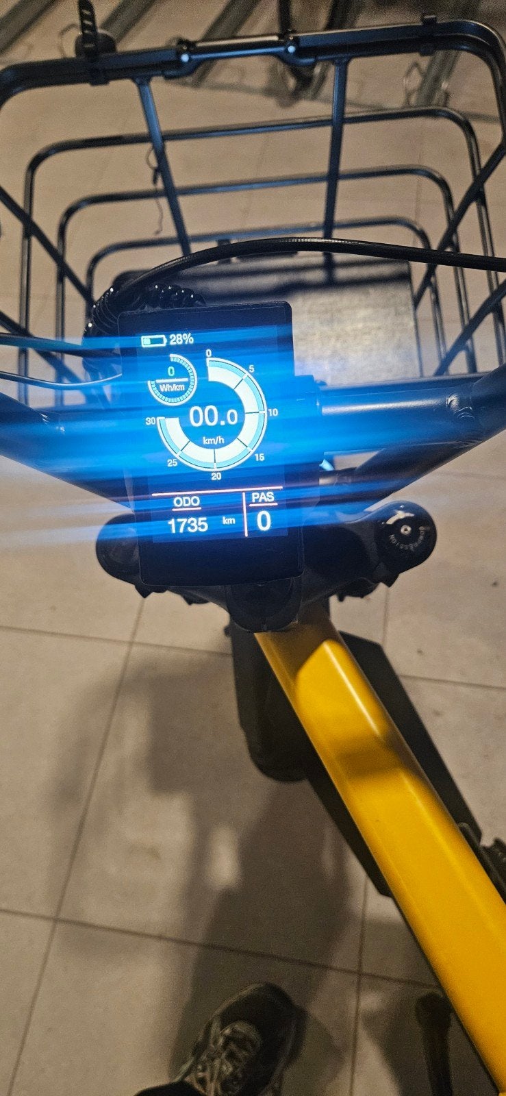 Phatfour E-bike met voorrek, mandje, slot en GPS tracker, Fietsen en Brommers, Overige merken, Ophalen of Verzenden, Zo goed als nieuw