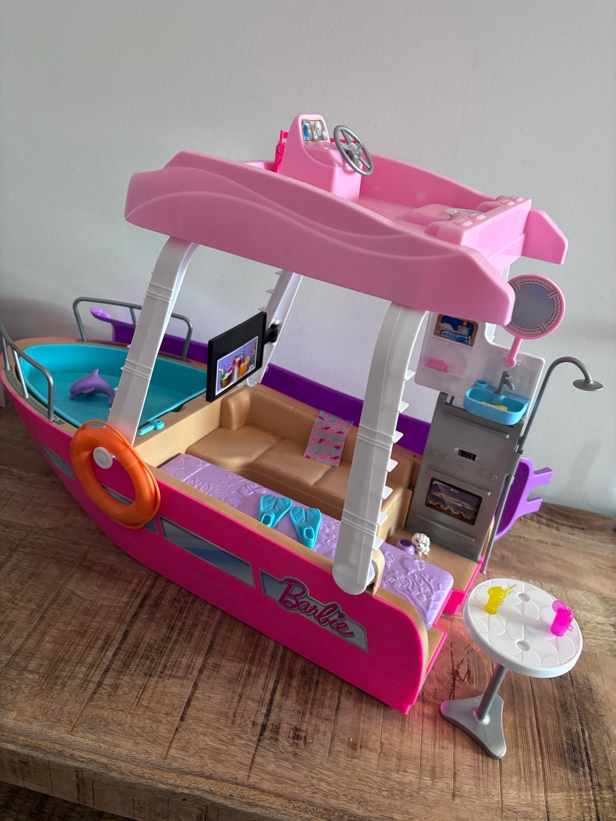 Barbie boot - Roze speelgoedboot met accessoires, Ophalen of Verzenden, Gebruikt, Barbie