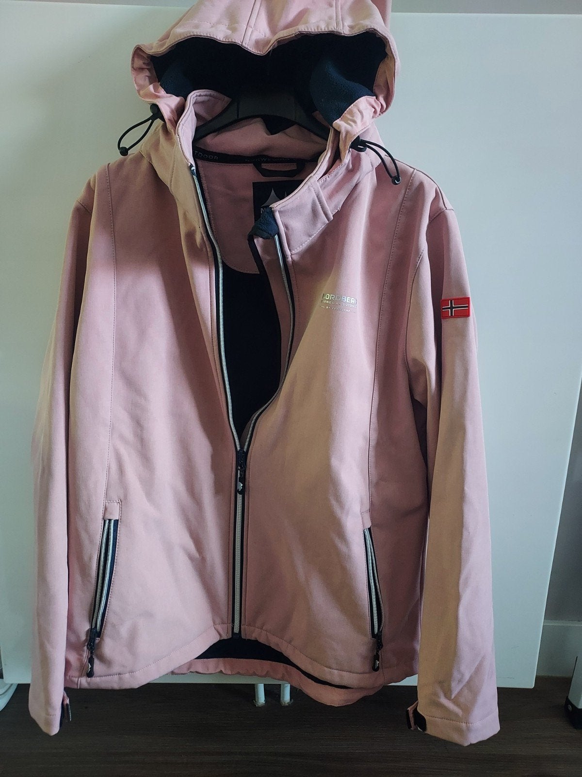 Nieuw dames wind/regen jack Nordberg, Kleding | Dames, Ophalen of Verzenden, Nieuw, Maat 46/48 (XL) of groter