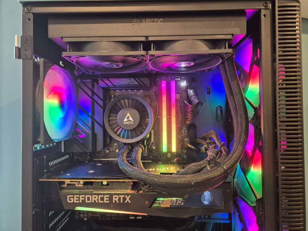 MESH RGB | RYZEN7 7800X3D, 32GB DDR5, RTX 3070 AORUS, 2TB NV, Computers en Software, Niet ingevuld, 32 GB, Niet ingevuld, Ophalen of Verzenden