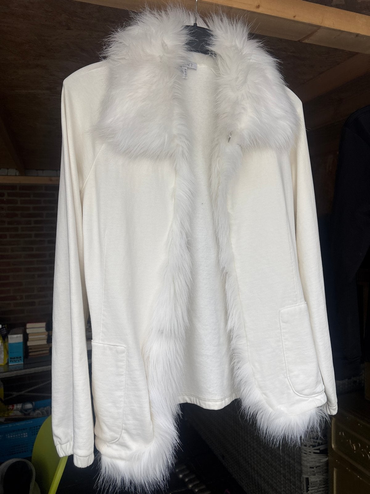 Witte jas met imitatiebont - Maat S, Ophalen of Verzenden, Nieuw, Maat 36 (S), Wit