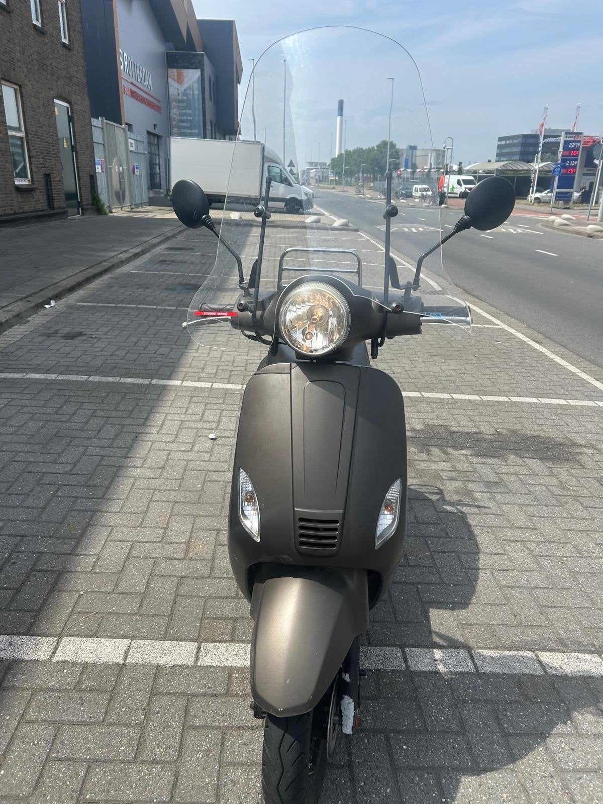Turbho RL-50 E4 Snorscooter (2018) - Goed onderhouden, Fietsen en Brommers, Snorfietsen en Snorscooters, Ophalen, Gebruikt, Benzine
