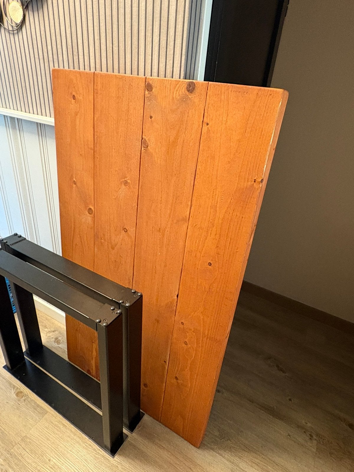 Eettafel incl industriele poten, Doe-het-zelf en Verbouw, Hout en Planken, Ophalen, Zo goed als nieuw, 50 mm of meer, Pallet