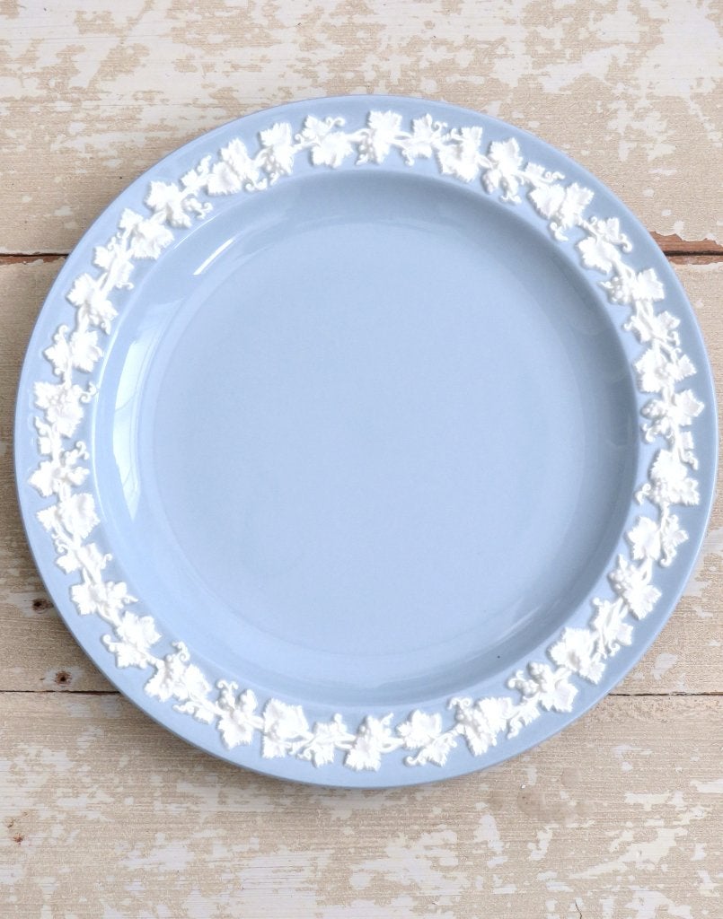 Bord Wedgwood “Embossed Queen’s Ware , jaren 50, Ophalen of Verzenden