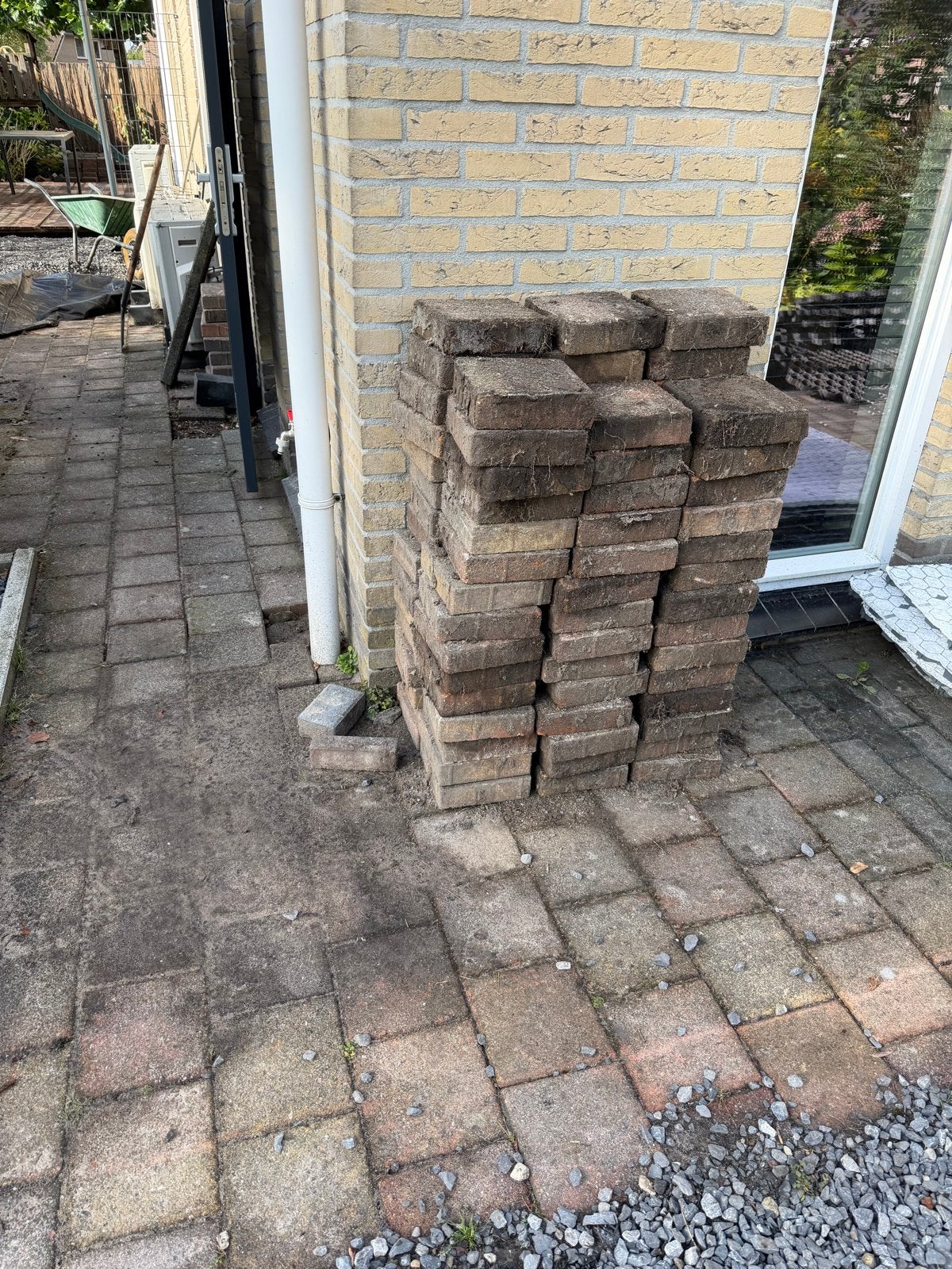 Gratis - 17m2 dubbele variant klinkers (21x21cm), Tuin en Terras, Ophalen, Gebruikt, Klinkers, 10 m² of meer