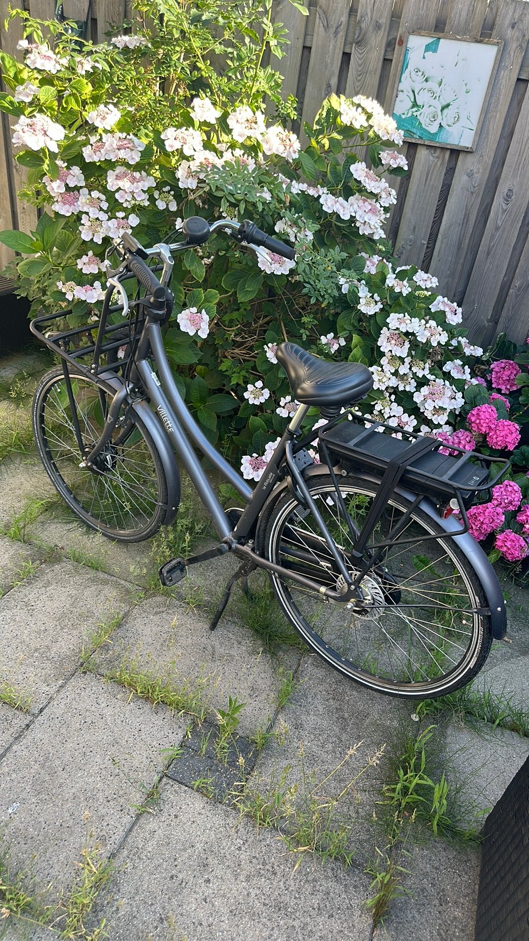 Uniseks elektrische fiets grijs, Fietsen en Brommers, Elektrische fietsen, Zo goed als nieuw, 55 tot 59 cm, 30 tot 50 km per accu