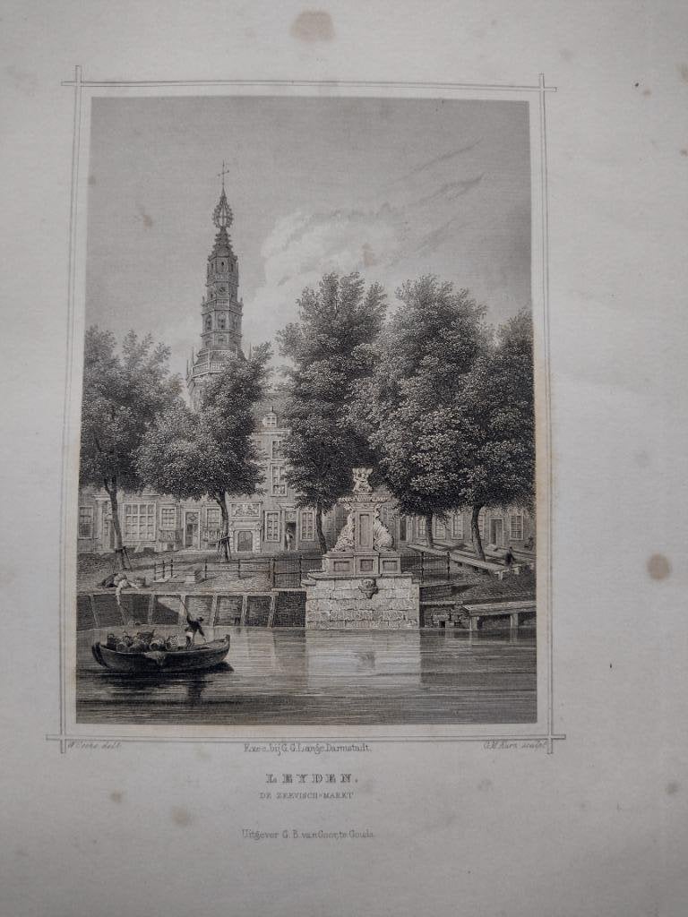 A 048 / Leiden de Zeevischmarkt staalgravure 1860, Antiek en Kunst, Kunst | Etsen en Gravures, Ophalen of Verzenden