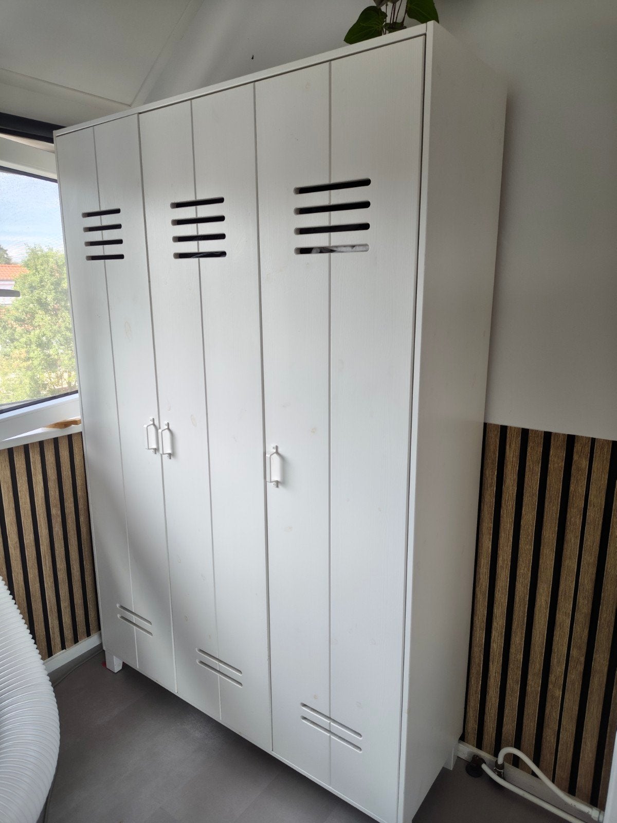 gave lockerkast van hout van vt wonen loods 5 stijl, Ophalen, Gebruikt