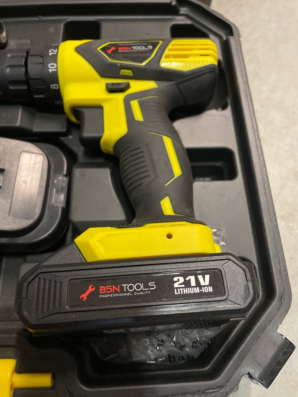 Foto 3 van BSN Tools 21V Accuboormachine Set - RS-GCX-0018