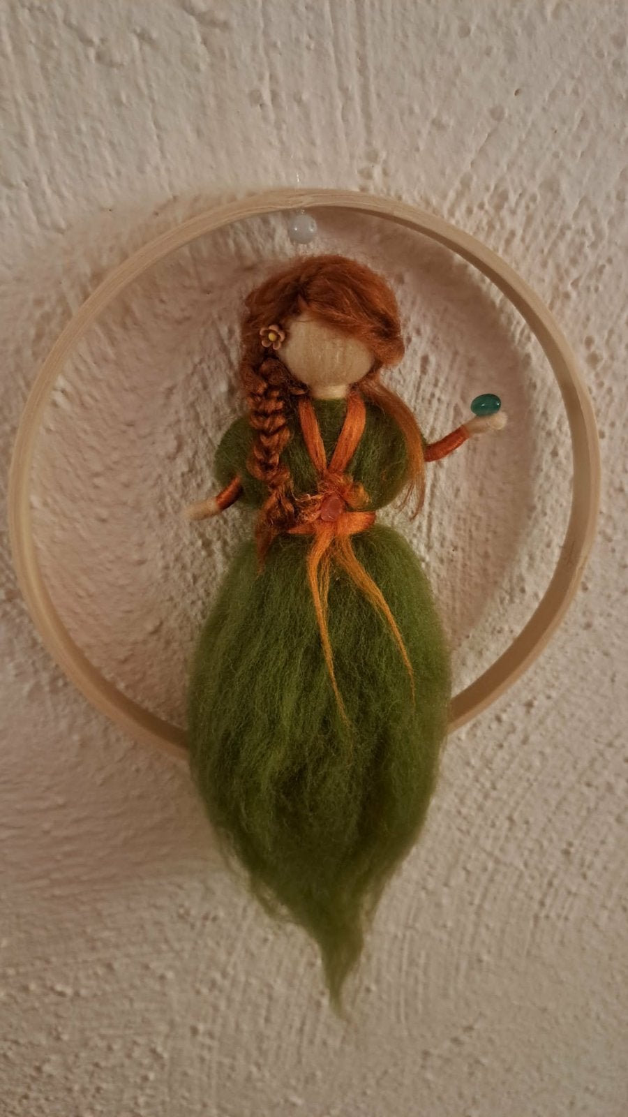 Seizoenstafel babykamer fee/elffiguur naaldvilt blauw/ groen, Ophalen of Verzenden, Nieuw