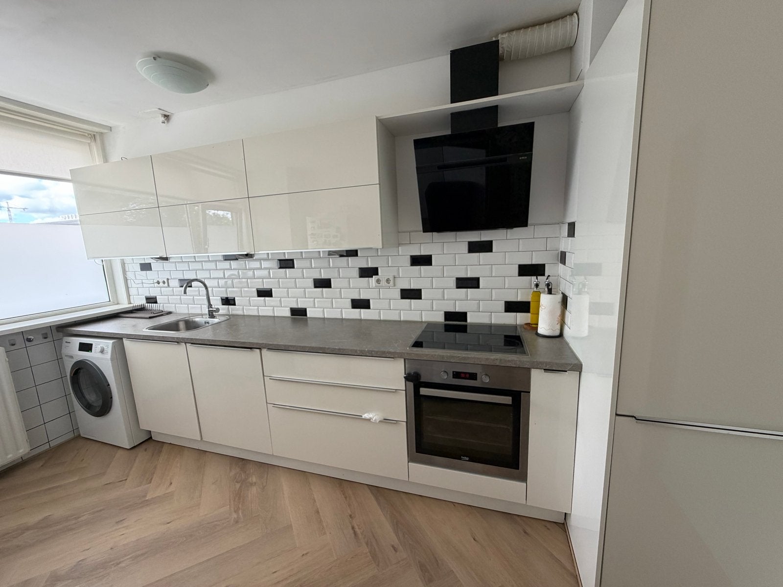 Complete keuken met apparatuur en extra keukenblok, Ophalen, Gebruikt, Overige materialen, Wit