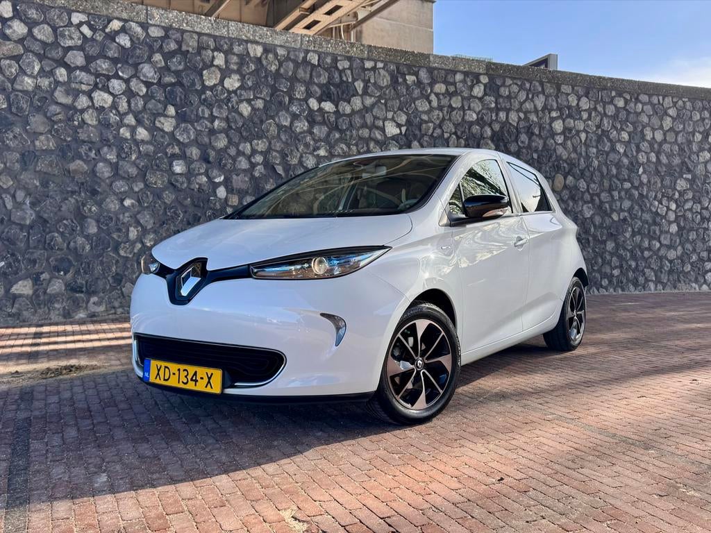 Renault ZOE R90, stoelverw, achteruitrijcamera, winterbanden, 135 min, Wit, 1455 kg, ZOE