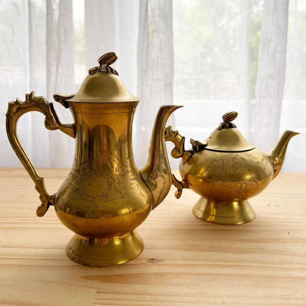 Vintage Set Messing Koffie- & Theepot met Bloemgravure, Ophalen of Verzenden