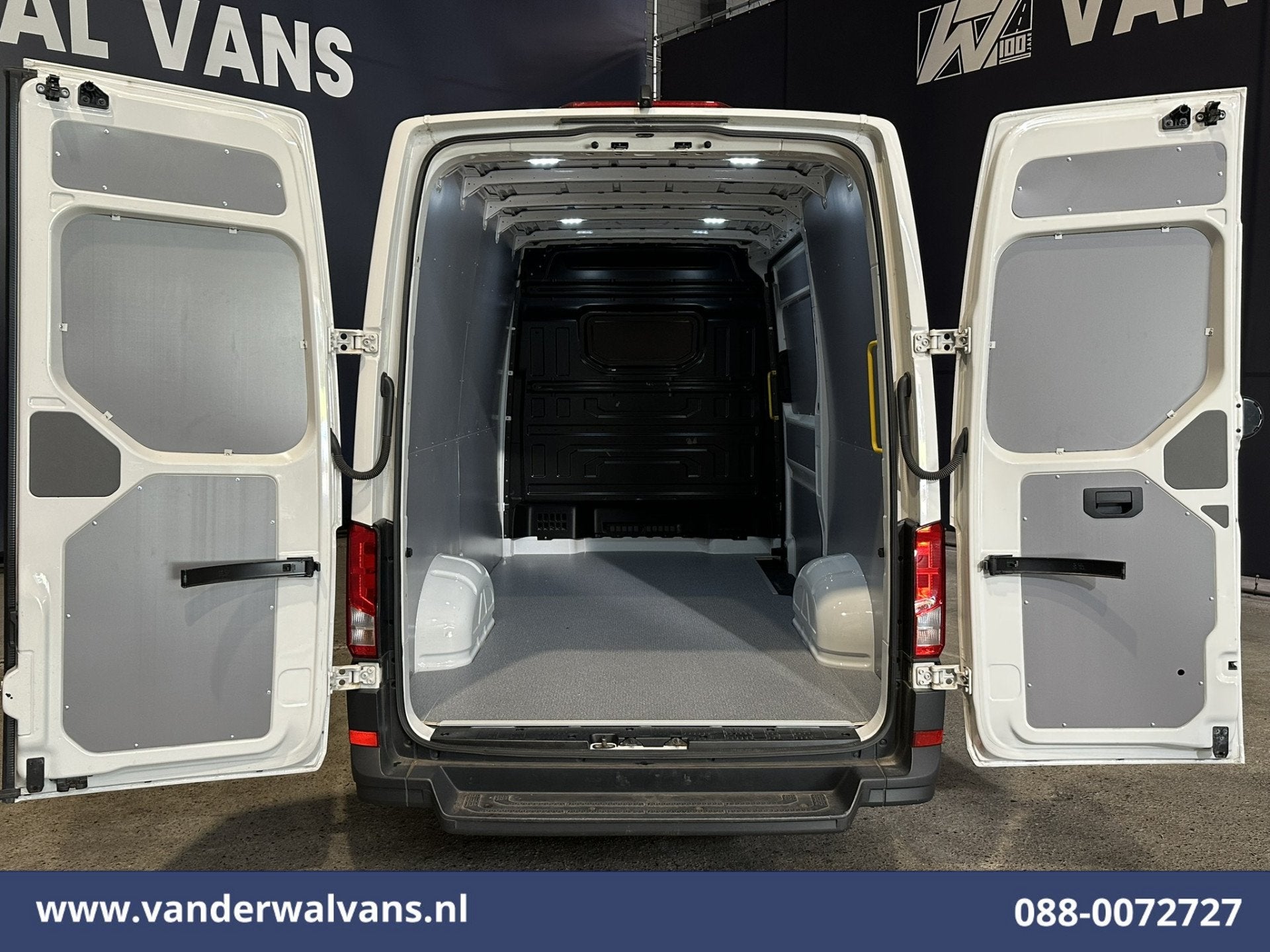 Volkswagen Crafter 2.0 TDI 140pk L3H3 L2H2 Euro6 Airco | Cam, Voorwielaandrijving, Stof, Gebruikt, 4 cilinders