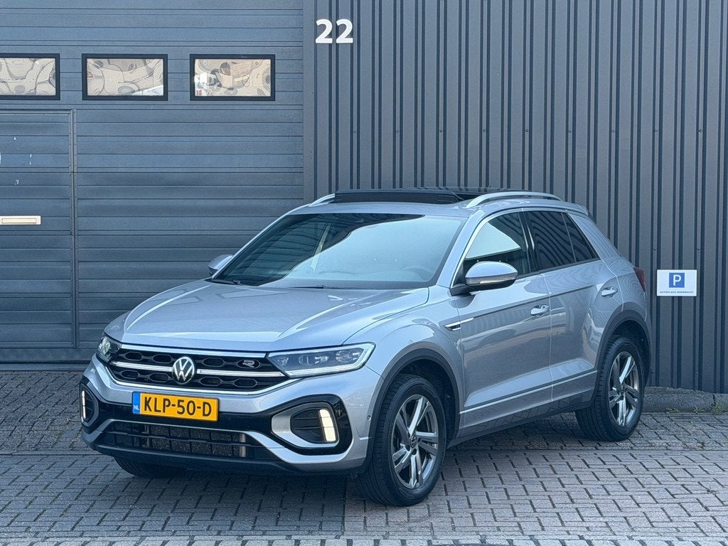 Volkswagen T-ROC 1.5 TSI R-Line|Pano|Virtual|DSG|ACC|IQ-Ligh, Auto's, 1258 kg, Euro 6, 4 cilinders, 150 pk