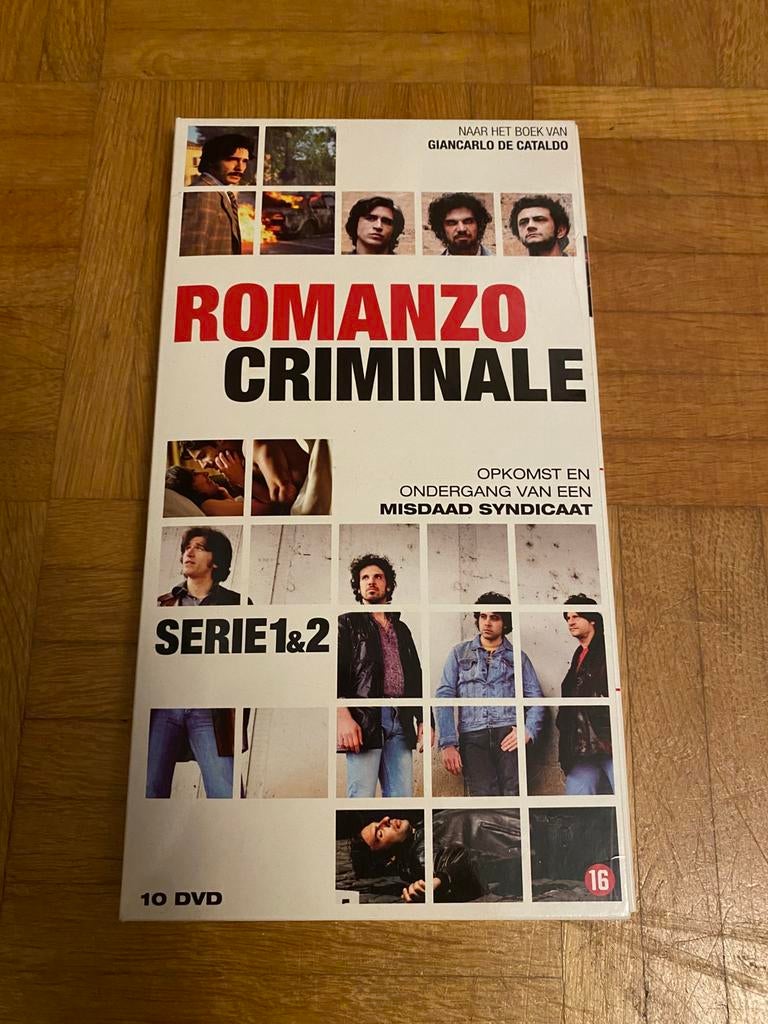 Romanzo Criminale seizoen 1 en 2 (Complete Serie), Cd's en Dvd's, Ophalen of Verzenden, Zo goed als nieuw