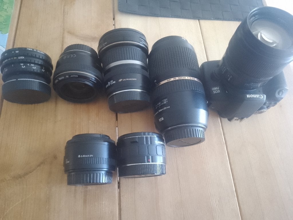 Canon EOS 750D met diverse lenzen en accessoires, Gebruikt, Canon, Ophalen of Verzenden, Lensdop