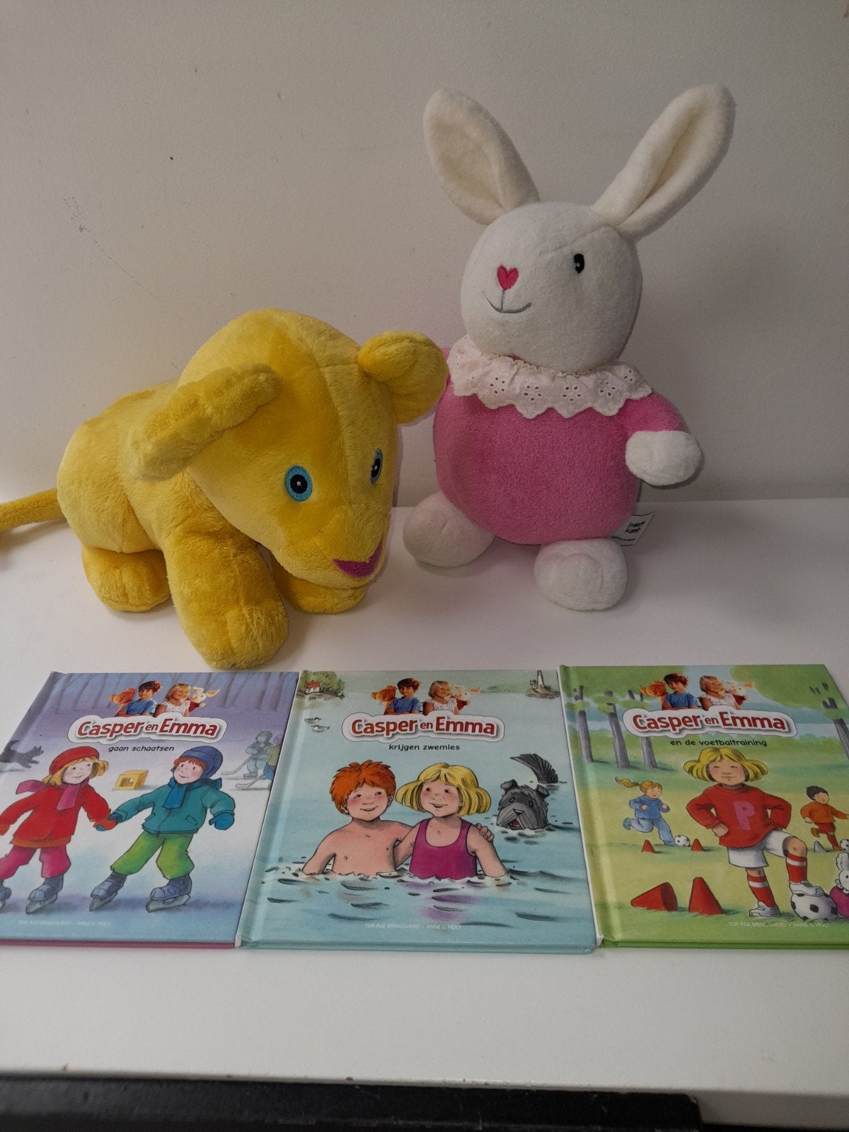 Casper en Emma boeken en knuffels, Ophalen of Verzenden, Zo goed als nieuw, Overige typen