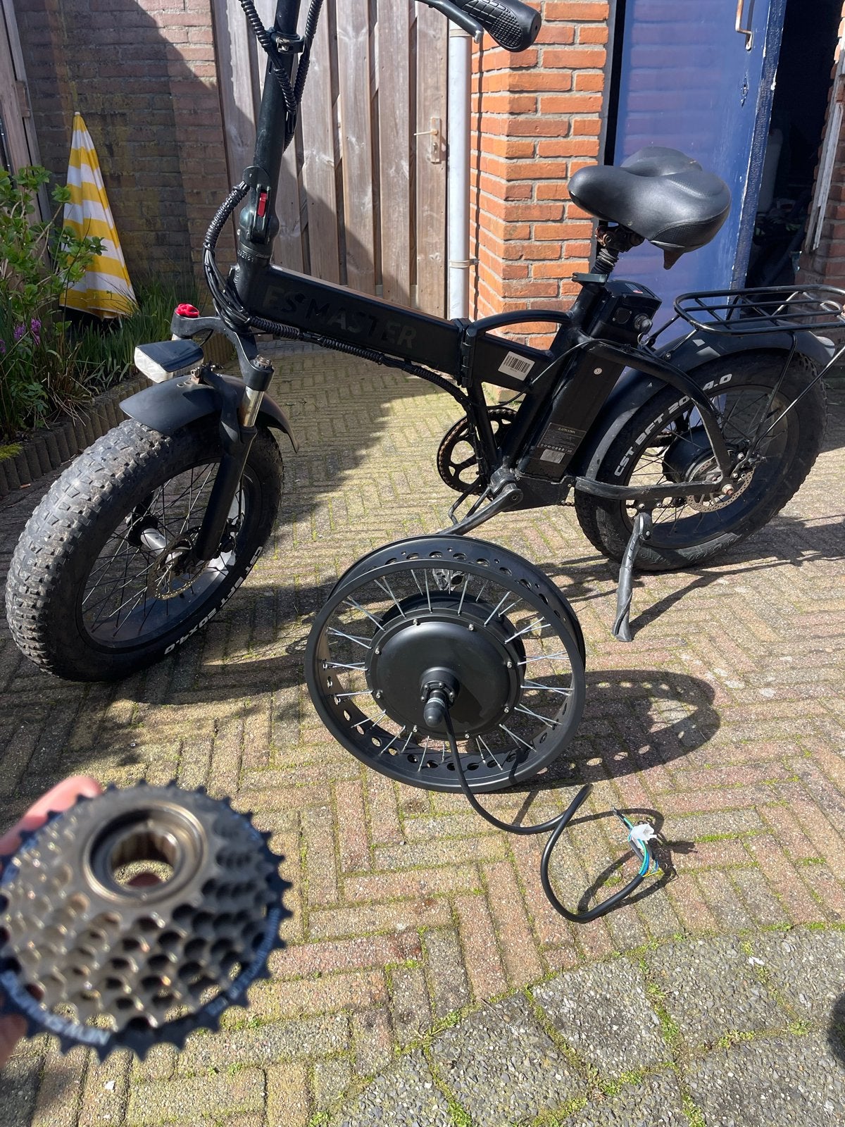 Esmaster E-bike met gashendel (defect), Gebruikt, 47 tot 51 cm, 50 km per accu of meer, Ophalen