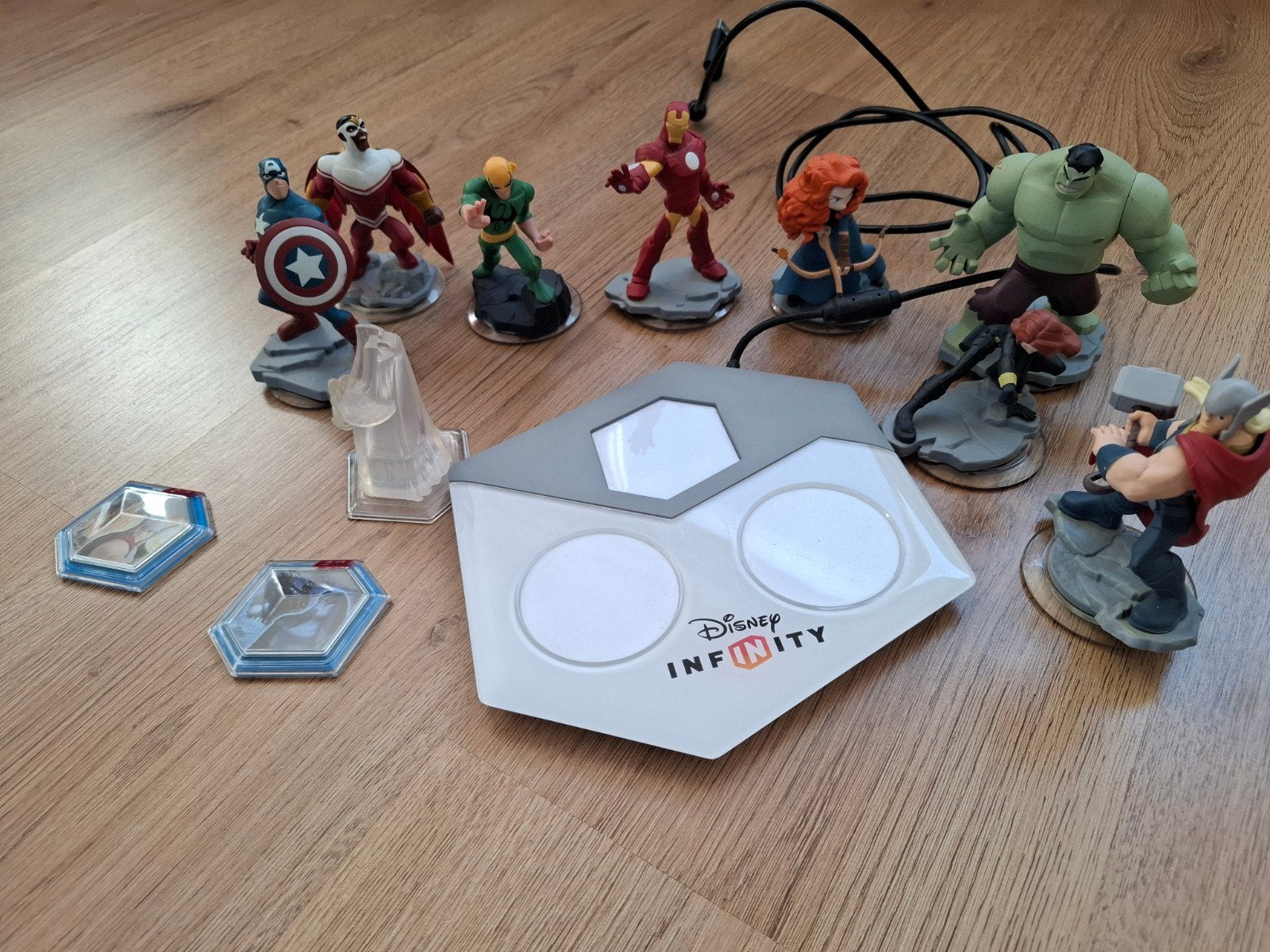 Disney Infinity 2.0 + Extra Figuren en Power Disk, Ophalen of Verzenden, Zo goed als nieuw