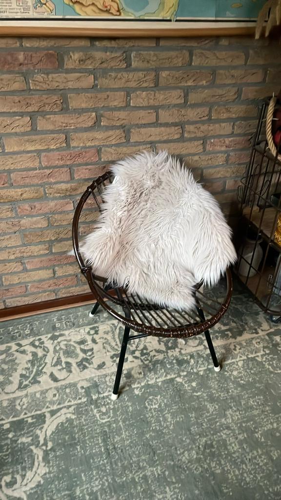 Vintage rotan kinderstoel helemaal heel., Ophalen of Verzenden, Gebruikt, Bruin, Eén